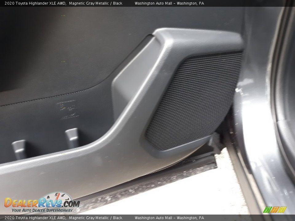 2020 Toyota Highlander XLE AWD Magnetic Gray Metallic / Black Photo #34