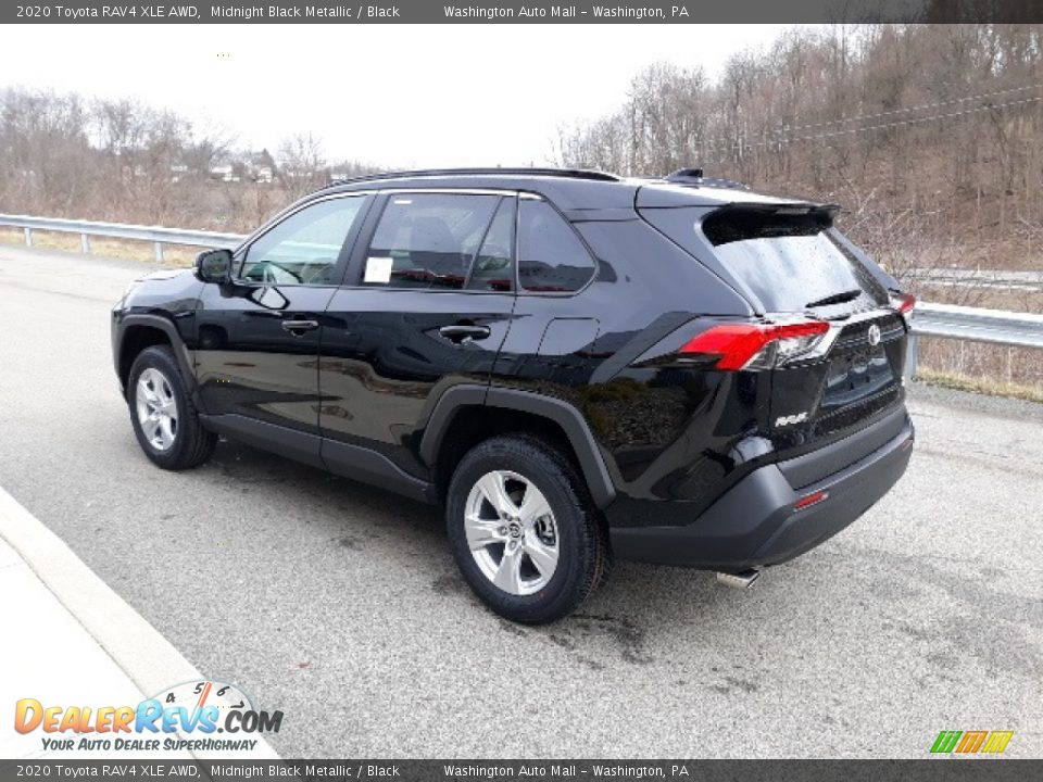 2020 Toyota RAV4 XLE AWD Midnight Black Metallic / Black Photo #2