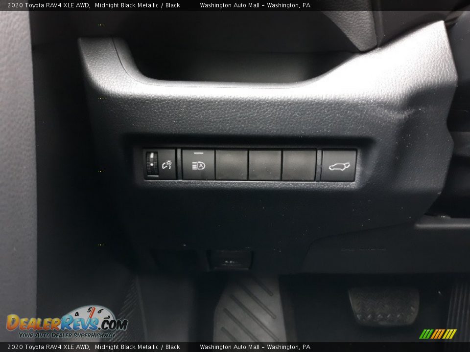 2020 Toyota RAV4 XLE AWD Midnight Black Metallic / Black Photo #9