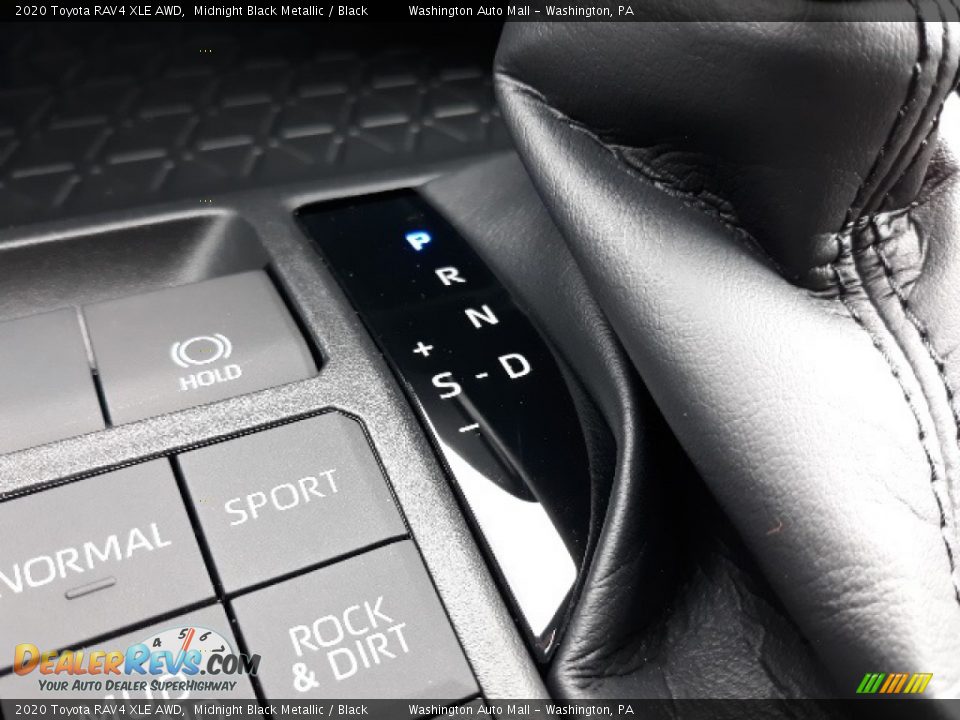 2020 Toyota RAV4 XLE AWD Midnight Black Metallic / Black Photo #17