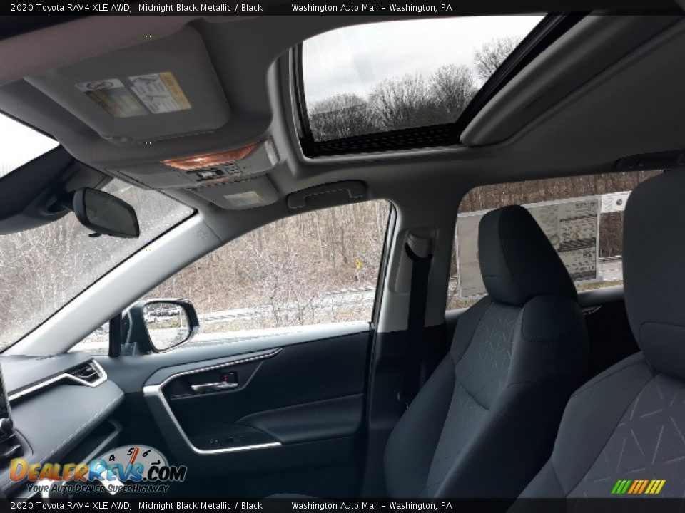 2020 Toyota RAV4 XLE AWD Midnight Black Metallic / Black Photo #25