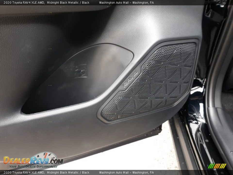 2020 Toyota RAV4 XLE AWD Midnight Black Metallic / Black Photo #34