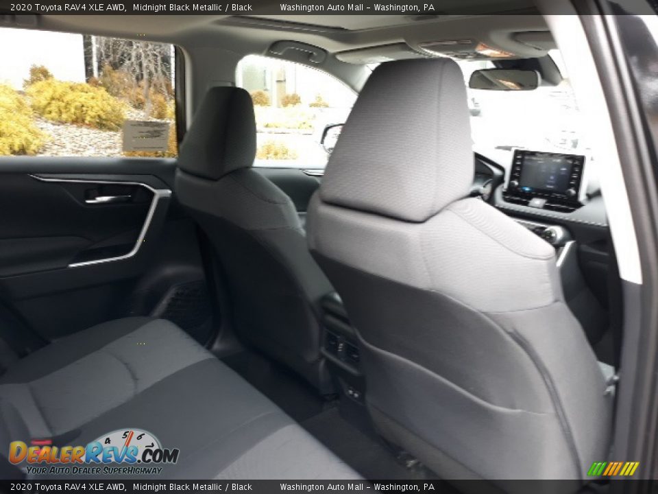 2020 Toyota RAV4 XLE AWD Midnight Black Metallic / Black Photo #35