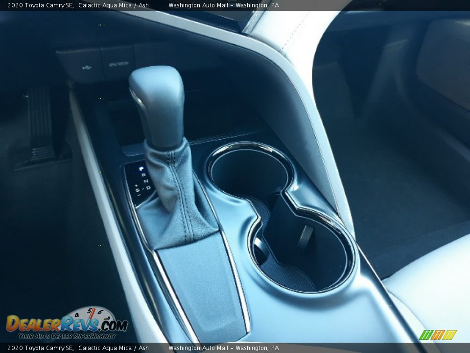 2020 Toyota Camry SE Galactic Aqua Mica / Ash Photo #13