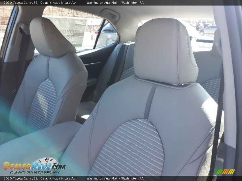 2020 Toyota Camry SE Galactic Aqua Mica / Ash Photo #20