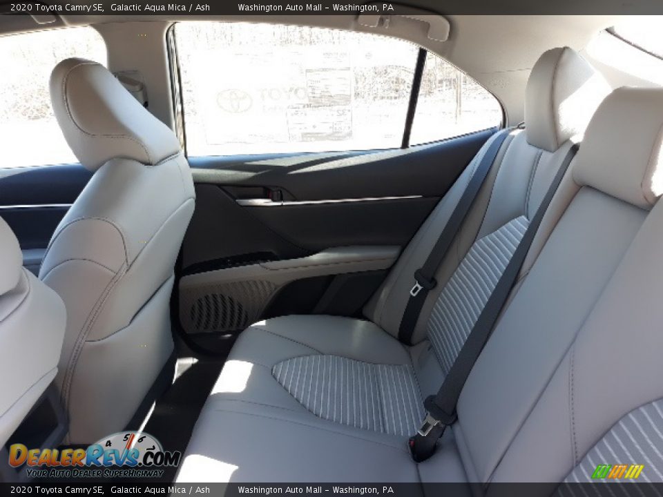 2020 Toyota Camry SE Galactic Aqua Mica / Ash Photo #25