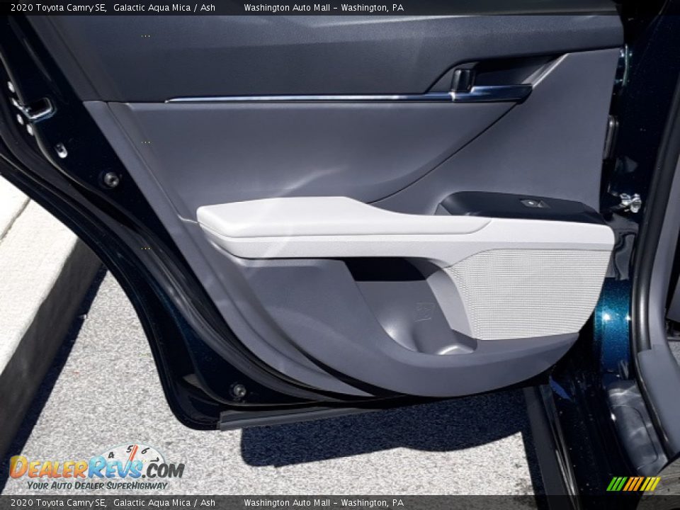2020 Toyota Camry SE Galactic Aqua Mica / Ash Photo #28