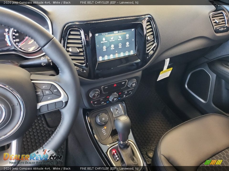 2020 Jeep Compass Altitude 4x4 White / Black Photo #10
