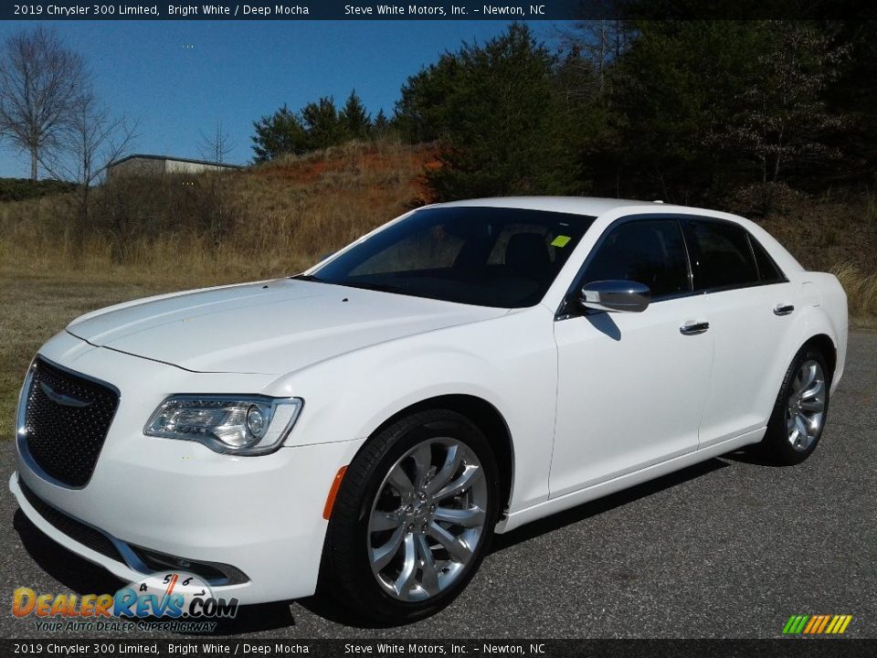 2019 Chrysler 300 Limited Bright White / Deep Mocha Photo #2
