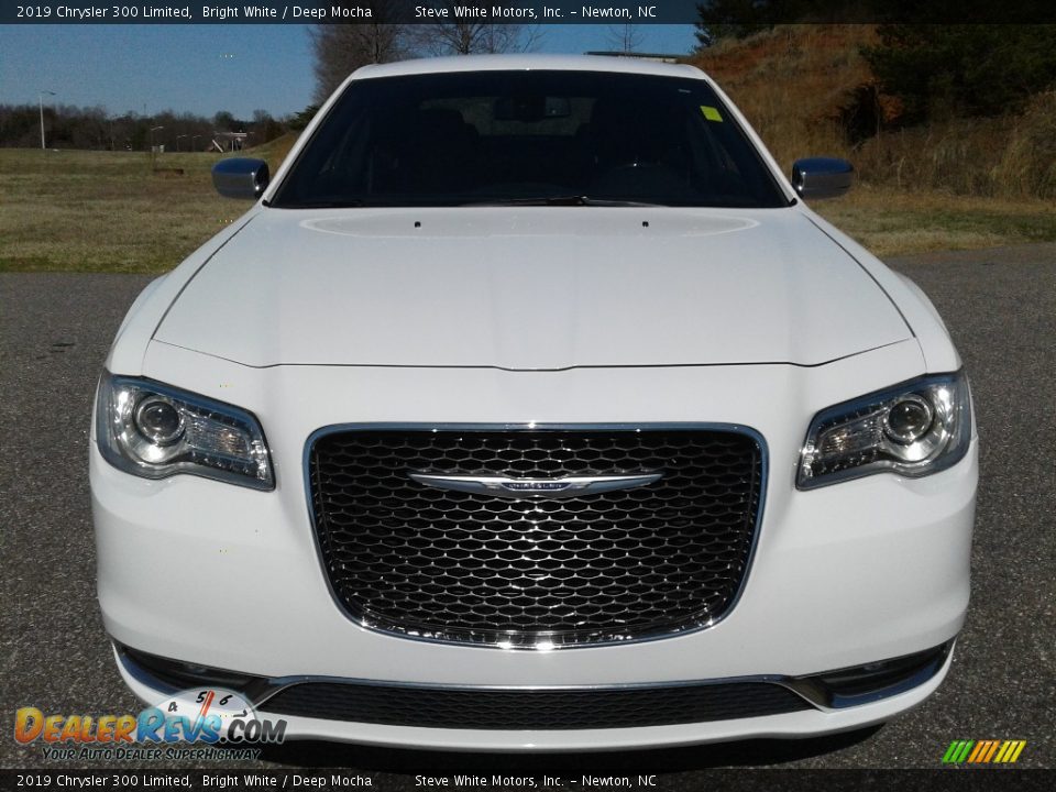 2019 Chrysler 300 Limited Bright White / Deep Mocha Photo #3