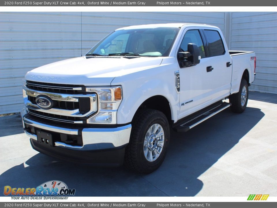 2020 Ford F250 Super Duty XLT Crew Cab 4x4 Oxford White / Medium Earth Gray Photo #4