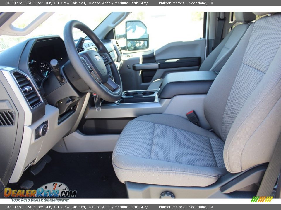 2020 Ford F250 Super Duty XLT Crew Cab 4x4 Oxford White / Medium Earth Gray Photo #9