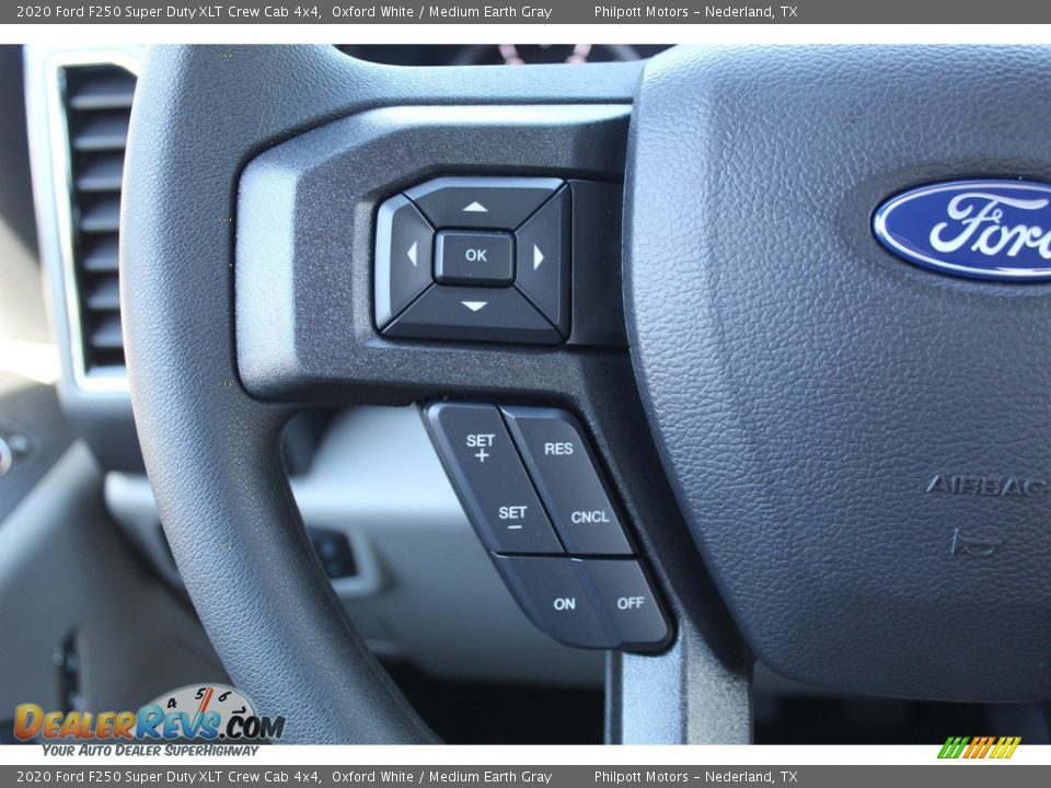 2020 Ford F250 Super Duty XLT Crew Cab 4x4 Oxford White / Medium Earth Gray Photo #10