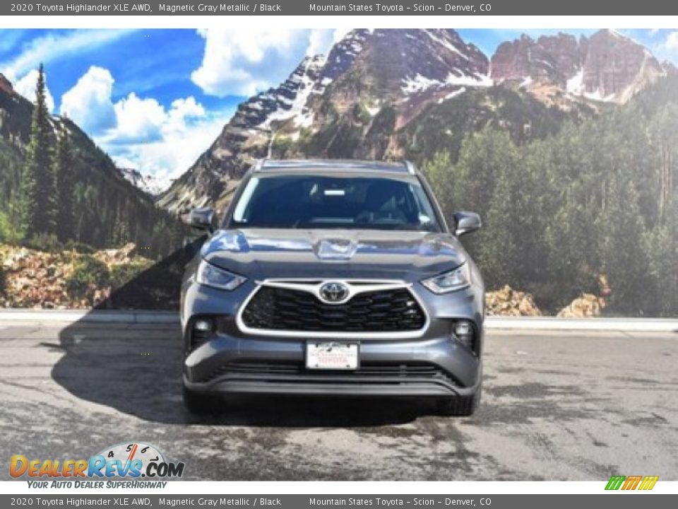 2020 Toyota Highlander XLE AWD Magnetic Gray Metallic / Black Photo #2