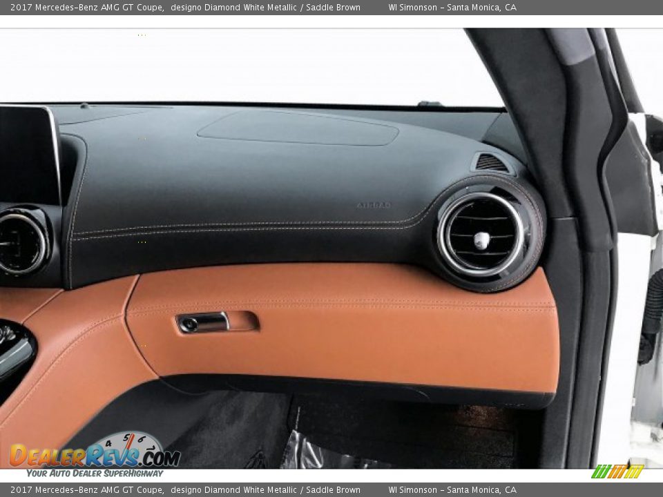 2017 Mercedes-Benz AMG GT Coupe designo Diamond White Metallic / Saddle Brown Photo #26