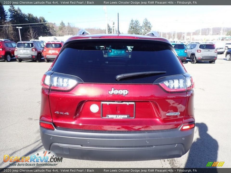 2020 Jeep Cherokee Latitude Plus 4x4 Velvet Red Pearl / Black Photo #4
