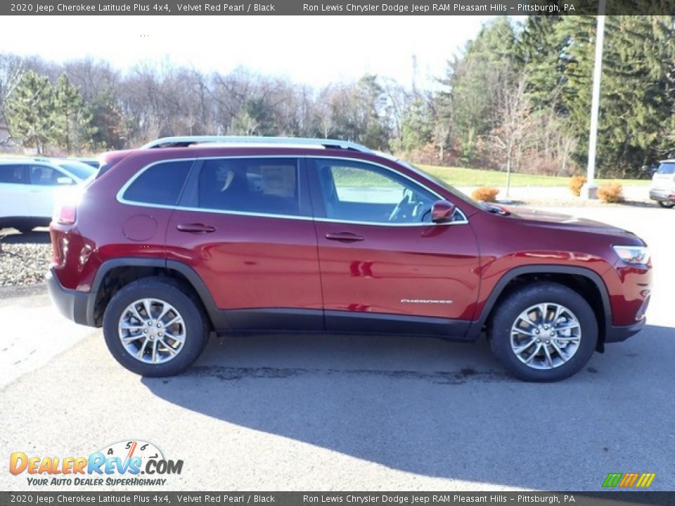 2020 Jeep Cherokee Latitude Plus 4x4 Velvet Red Pearl / Black Photo #6