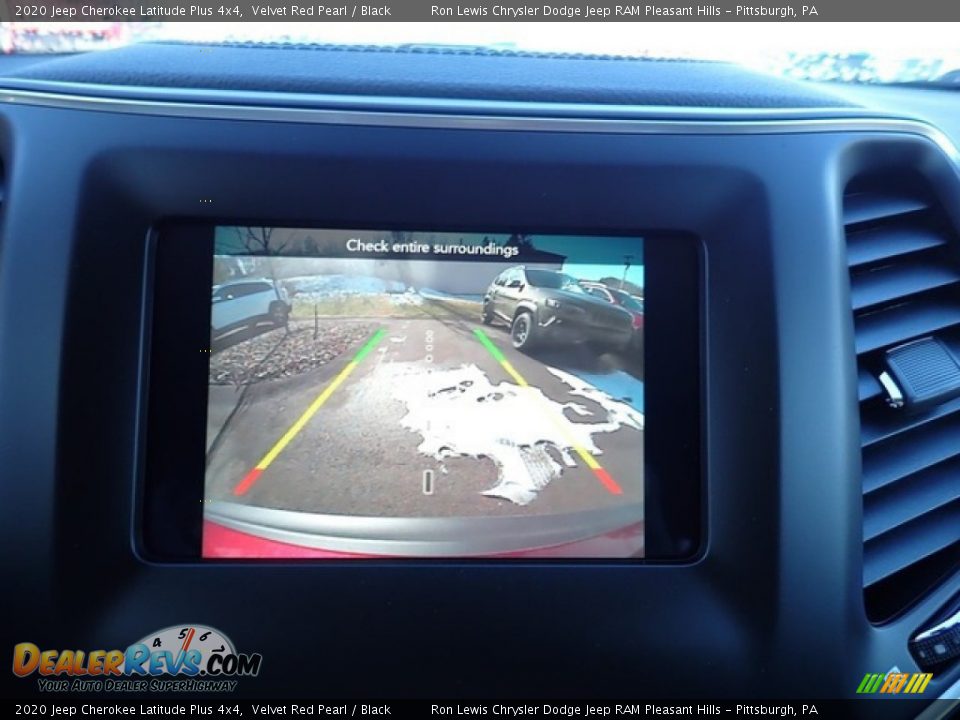 2020 Jeep Cherokee Latitude Plus 4x4 Velvet Red Pearl / Black Photo #17