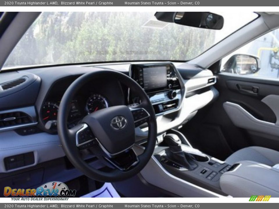 2020 Toyota Highlander L AWD Blizzard White Pearl / Graphite Photo #5