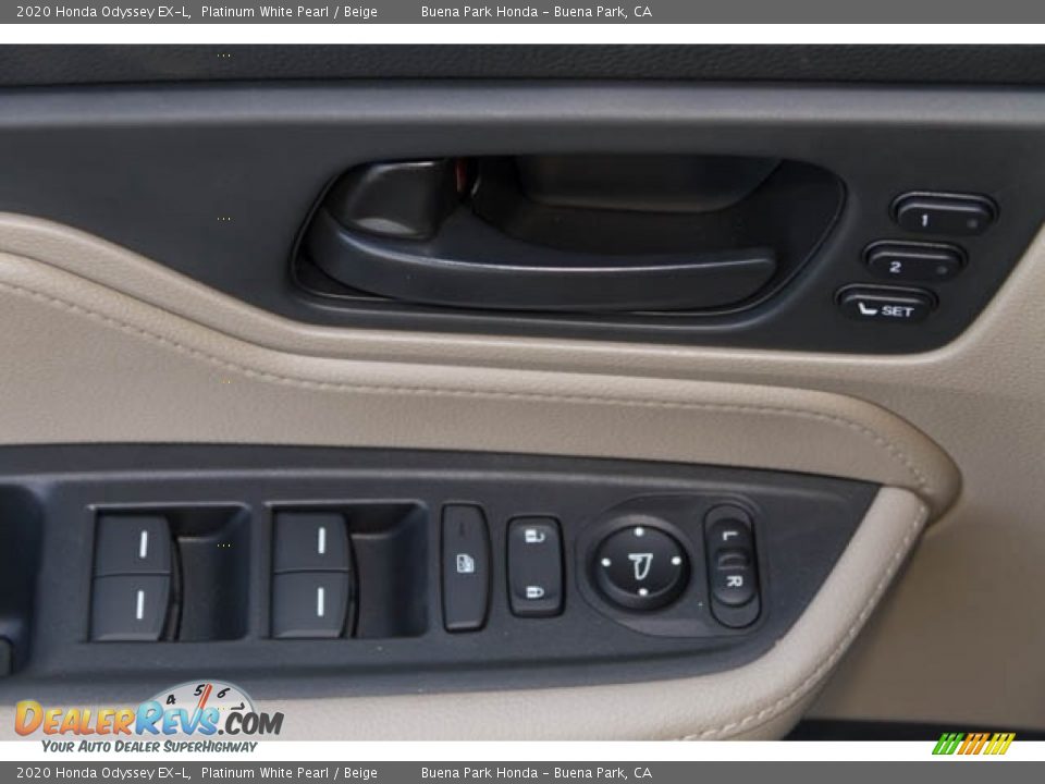 2020 Honda Odyssey EX-L Platinum White Pearl / Beige Photo #17