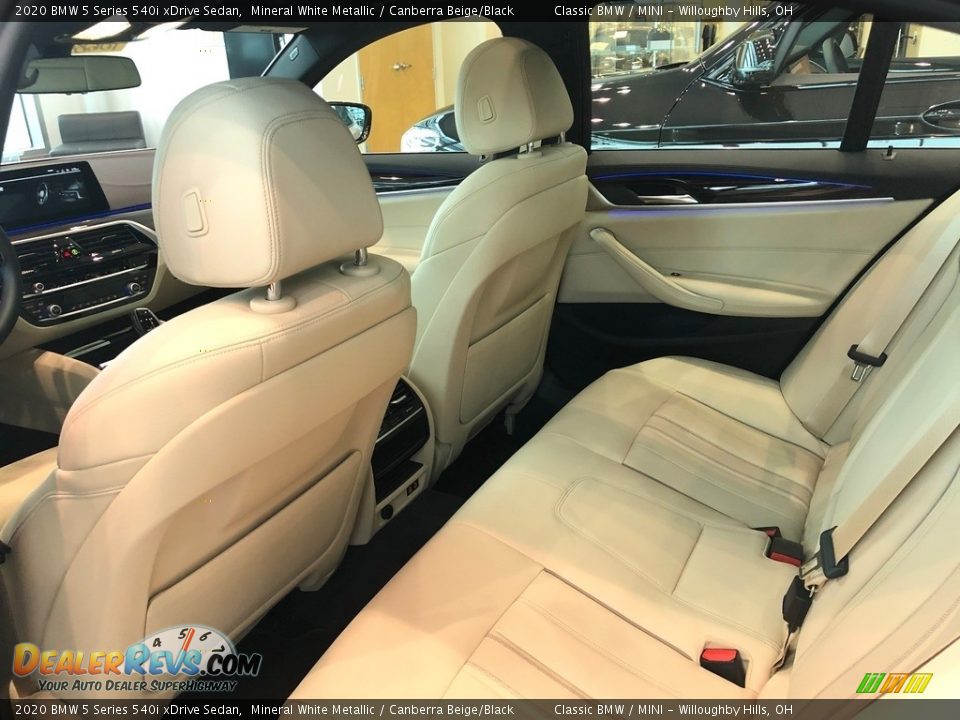 2020 BMW 5 Series 540i xDrive Sedan Mineral White Metallic / Canberra Beige/Black Photo #4