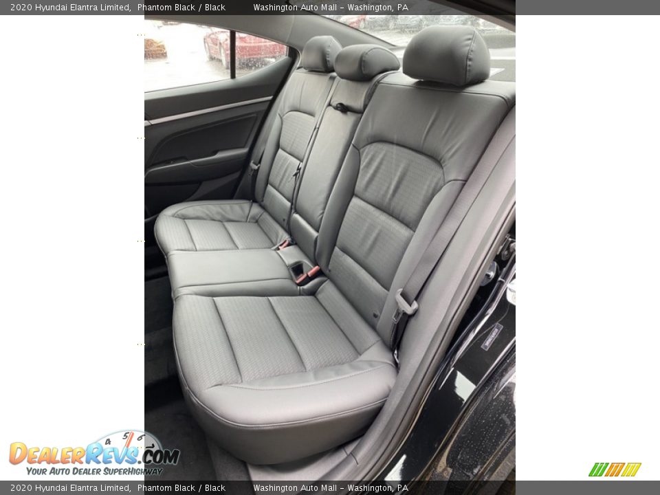 2020 Hyundai Elantra Limited Phantom Black / Black Photo #18