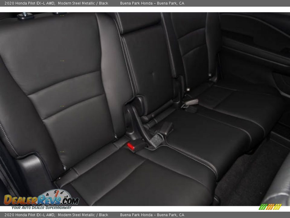 2020 Honda Pilot EX-L AWD Modern Steel Metallic / Black Photo #32