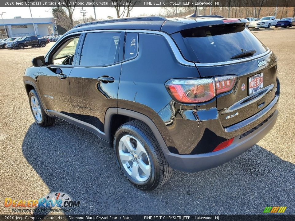 2020 Jeep Compass Latitude 4x4 Diamond Black Crystal Pearl / Black Photo #6