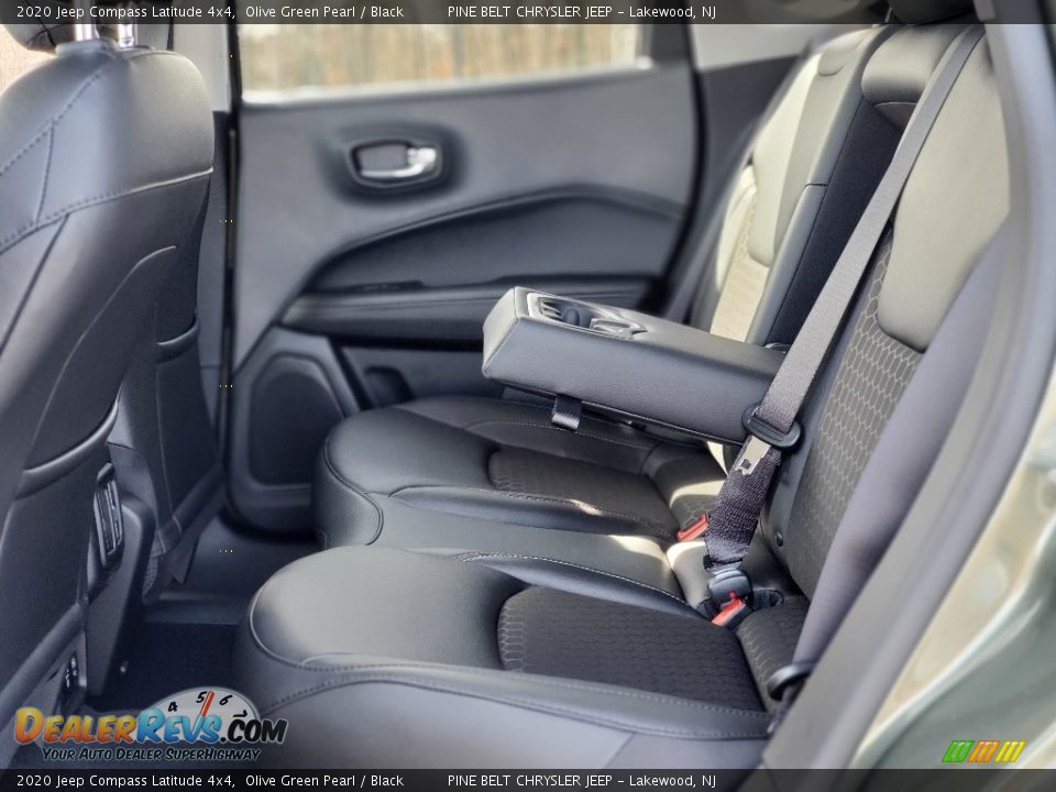 2020 Jeep Compass Latitude 4x4 Olive Green Pearl / Black Photo #9