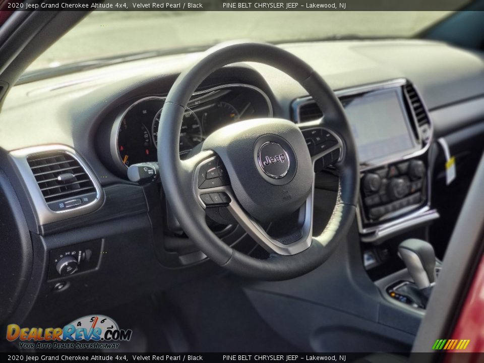 2020 Jeep Grand Cherokee Altitude 4x4 Velvet Red Pearl / Black Photo #10