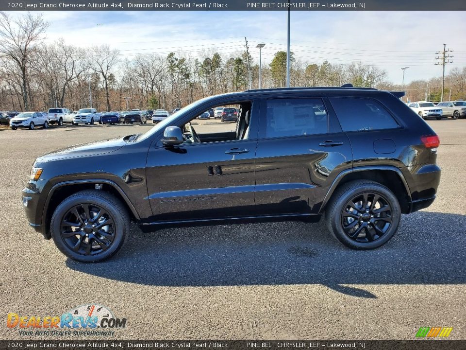 2020 Jeep Grand Cherokee Altitude 4x4 Diamond Black Crystal Pearl / Black Photo #4