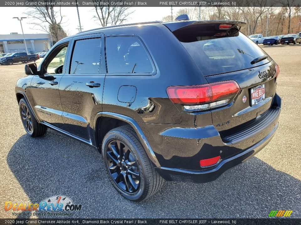 2020 Jeep Grand Cherokee Altitude 4x4 Diamond Black Crystal Pearl / Black Photo #6