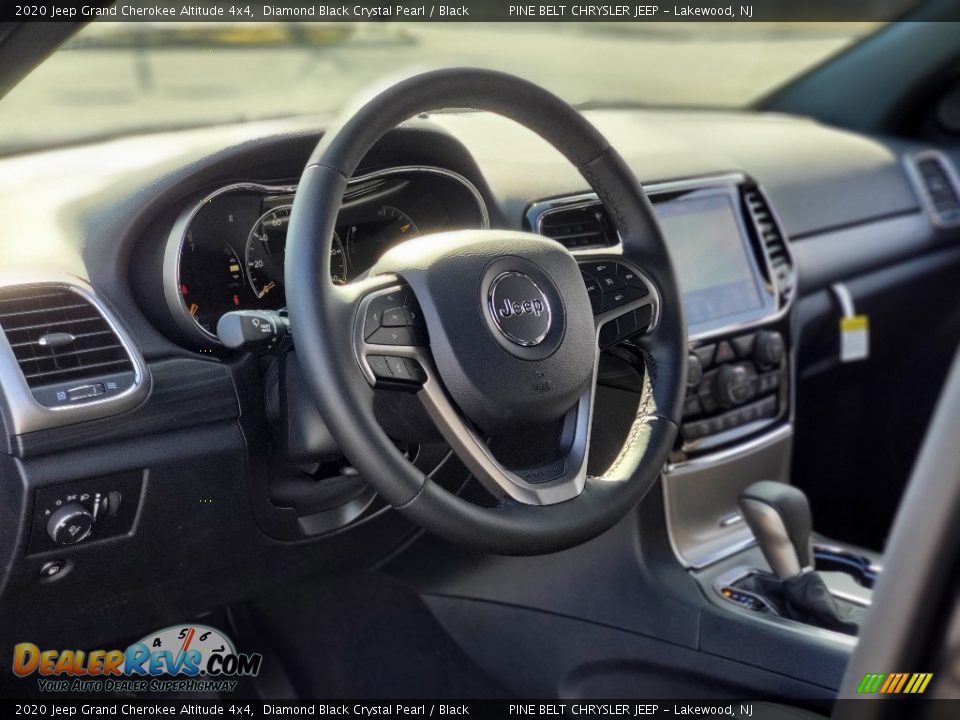 2020 Jeep Grand Cherokee Altitude 4x4 Diamond Black Crystal Pearl / Black Photo #10