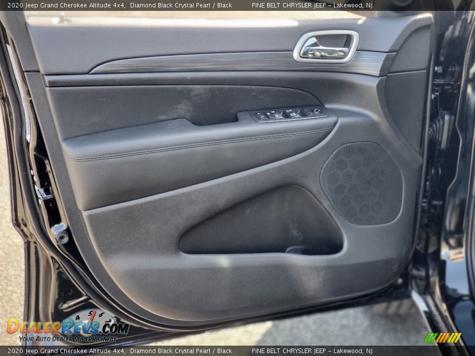 2020 Jeep Grand Cherokee Altitude 4x4 Diamond Black Crystal Pearl / Black Photo #11