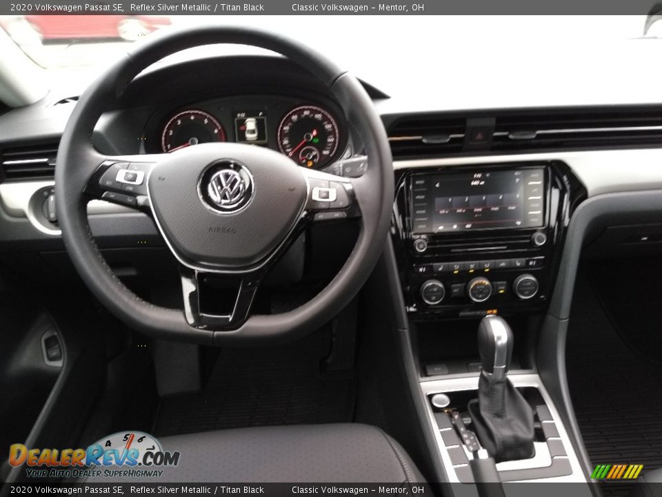 2020 Volkswagen Passat SE Reflex Silver Metallic / Titan Black Photo #4