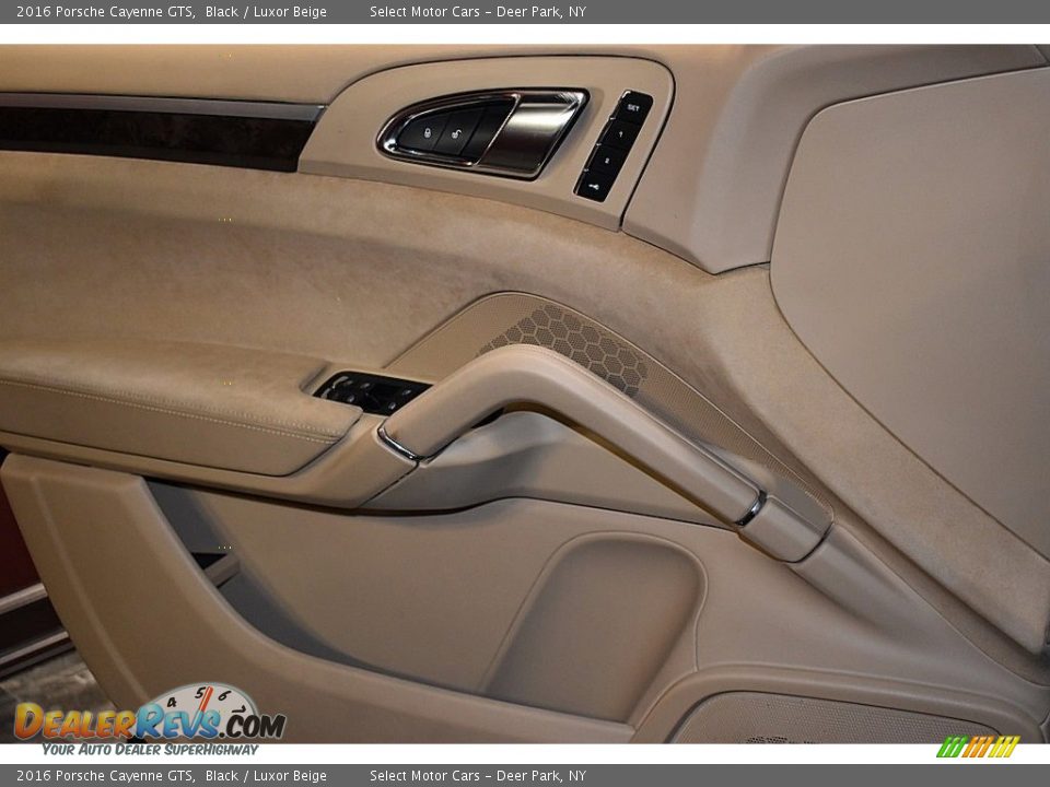 2016 Porsche Cayenne GTS Black / Luxor Beige Photo #17