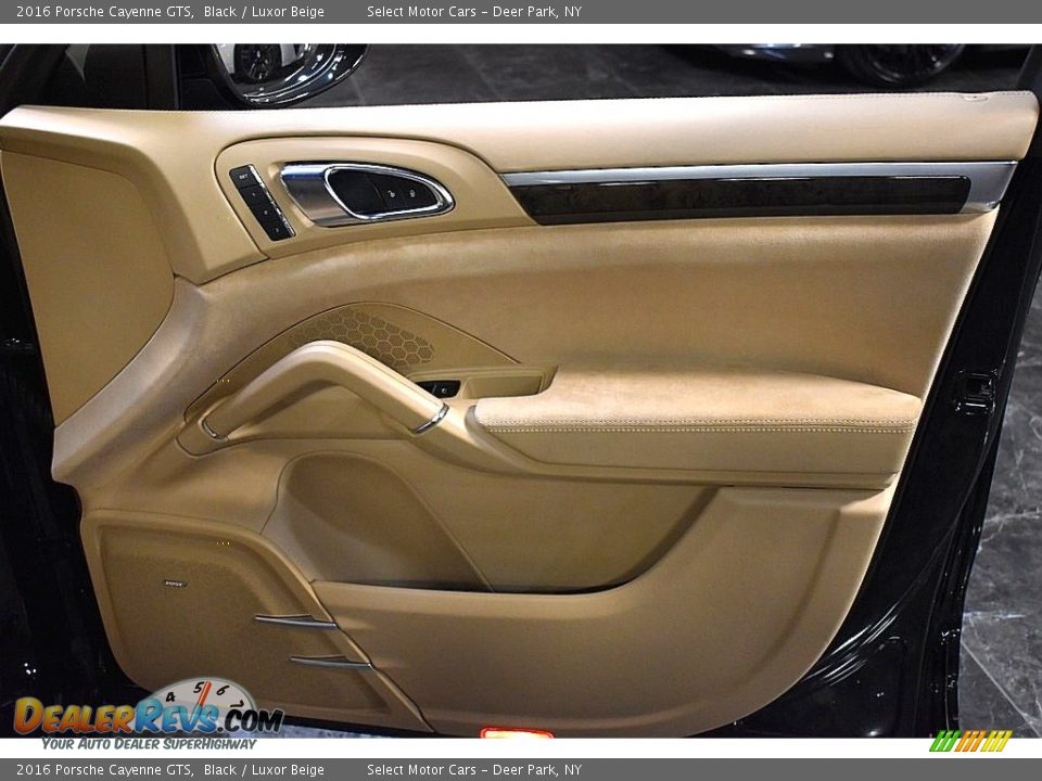 2016 Porsche Cayenne GTS Black / Luxor Beige Photo #18