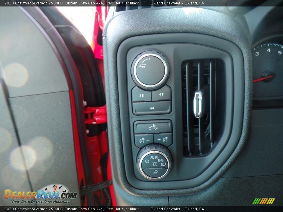 2020 Chevrolet Silverado 2500HD Custom Crew Cab 4x4 Red Hot / Jet Black Photo #22