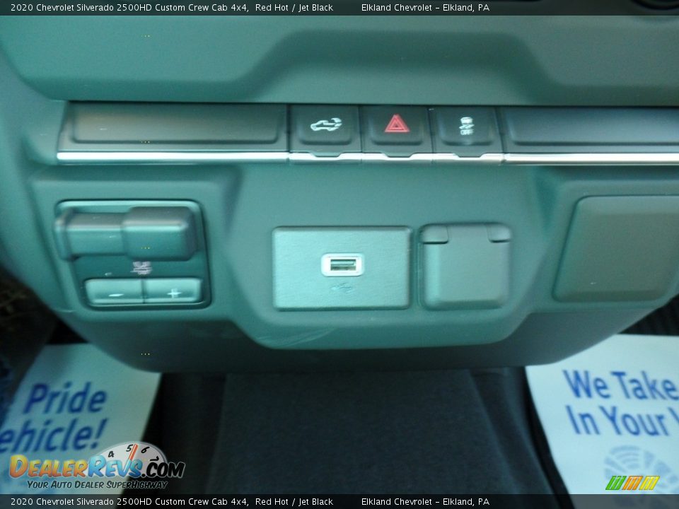 2020 Chevrolet Silverado 2500HD Custom Crew Cab 4x4 Red Hot / Jet Black Photo #30