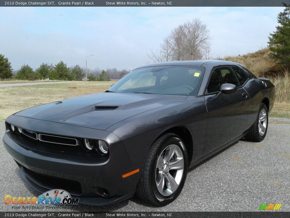 2019 Dodge Challenger SXT Granite Pearl / Black Photo #2