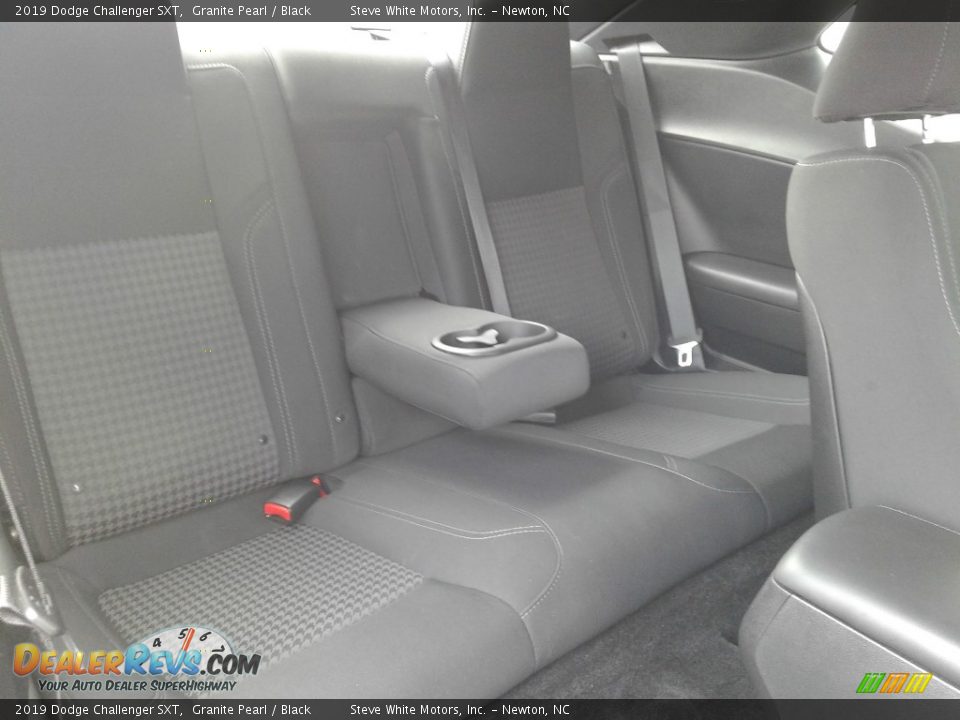 2019 Dodge Challenger SXT Granite Pearl / Black Photo #14