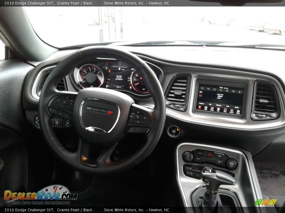 2019 Dodge Challenger SXT Granite Pearl / Black Photo #16