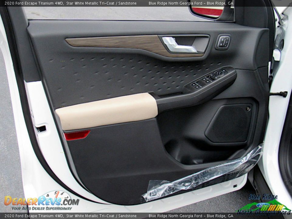 2020 Ford Escape Titanium 4WD Star White Metallic Tri-Coat / Sandstone Photo #26