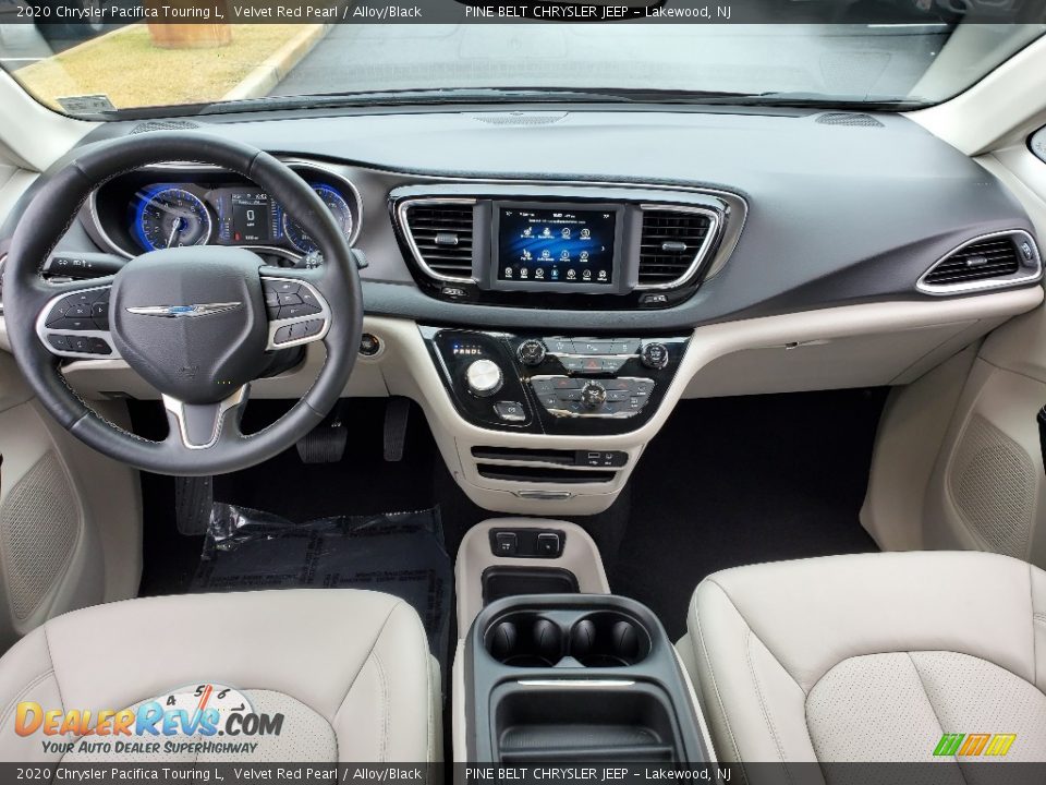 2020 Chrysler Pacifica Touring L Velvet Red Pearl / Alloy/Black Photo #6