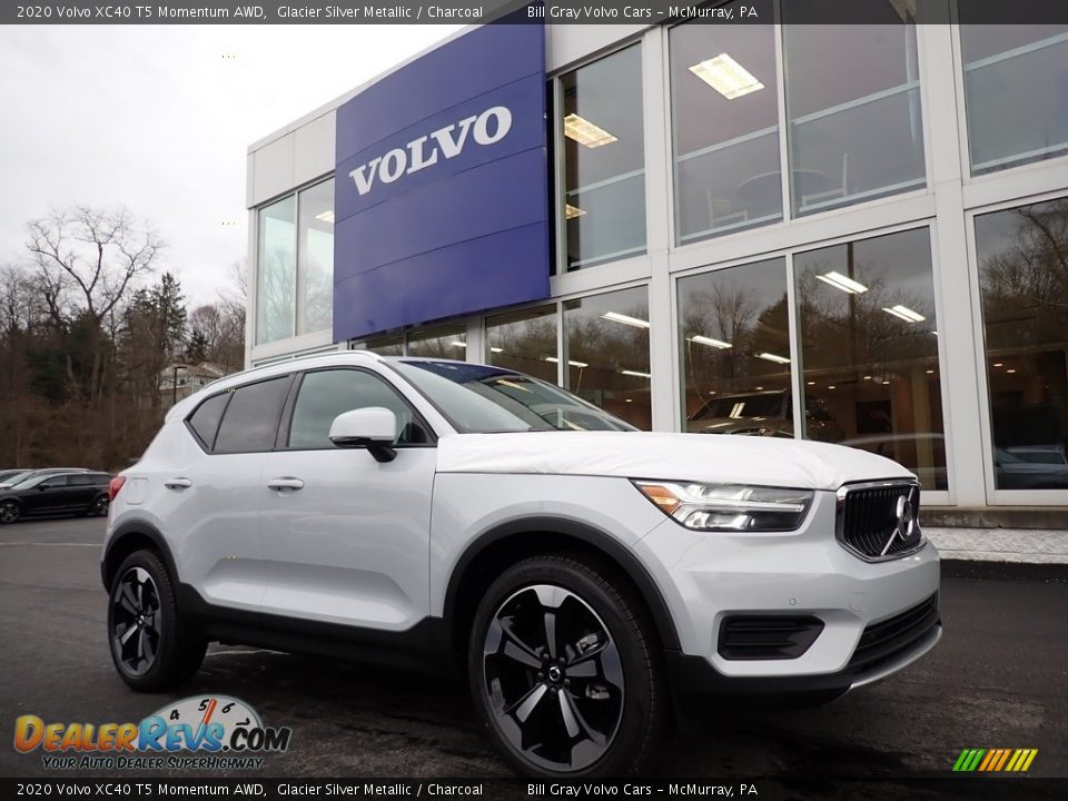 2020 Volvo XC40 T5 Momentum AWD Glacier Silver Metallic / Charcoal Photo #1