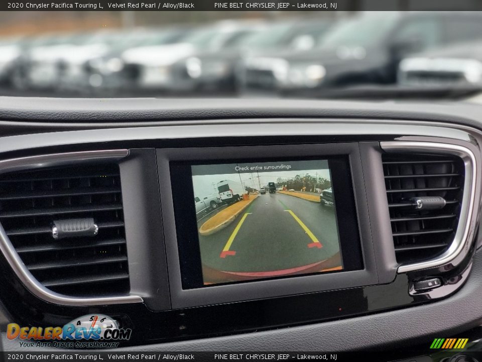 2020 Chrysler Pacifica Touring L Velvet Red Pearl / Alloy/Black Photo #10