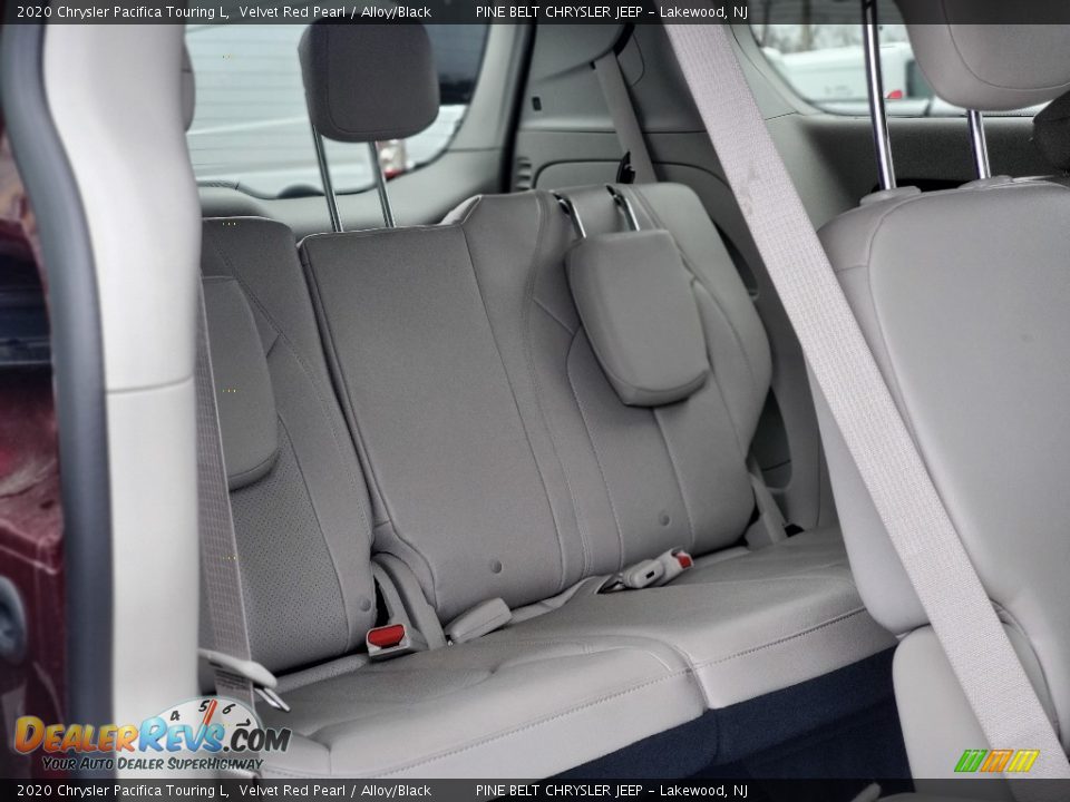 2020 Chrysler Pacifica Touring L Velvet Red Pearl / Alloy/Black Photo #15