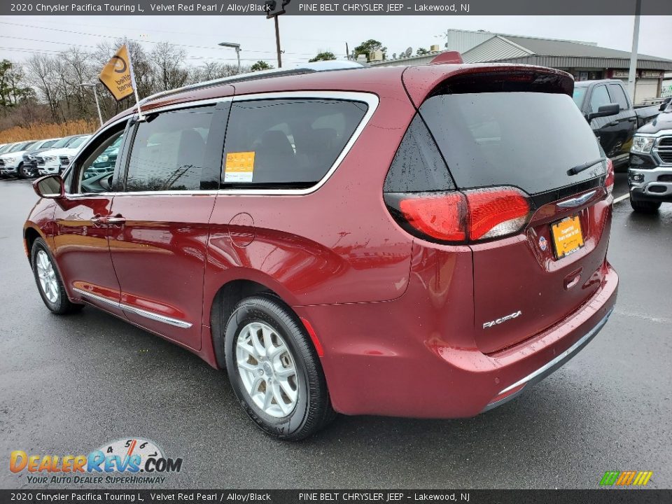 2020 Chrysler Pacifica Touring L Velvet Red Pearl / Alloy/Black Photo #19