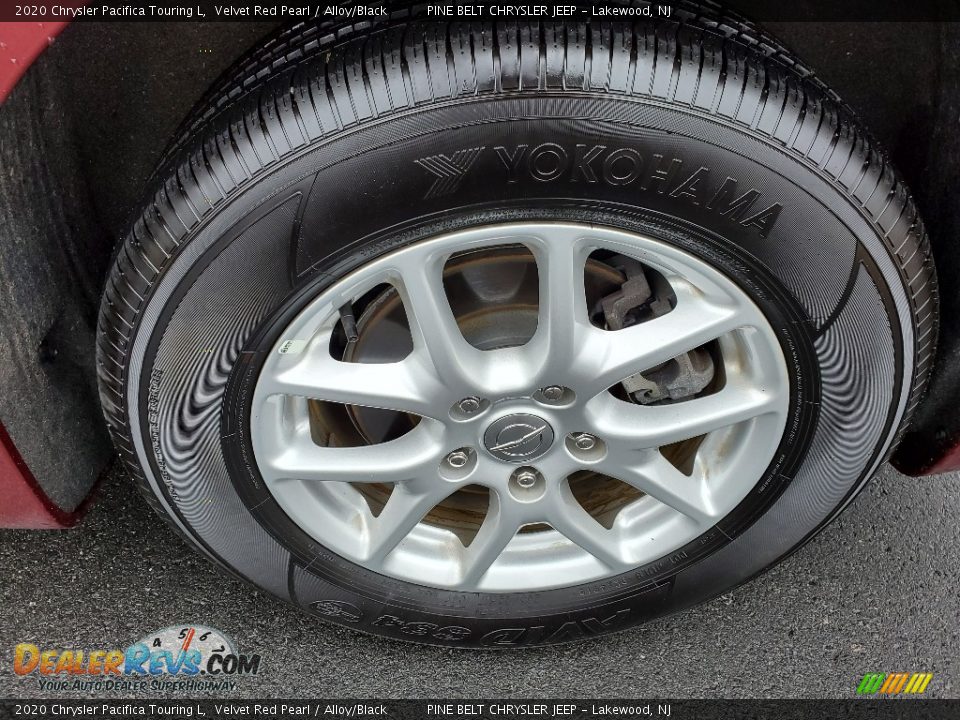 2020 Chrysler Pacifica Touring L Velvet Red Pearl / Alloy/Black Photo #30