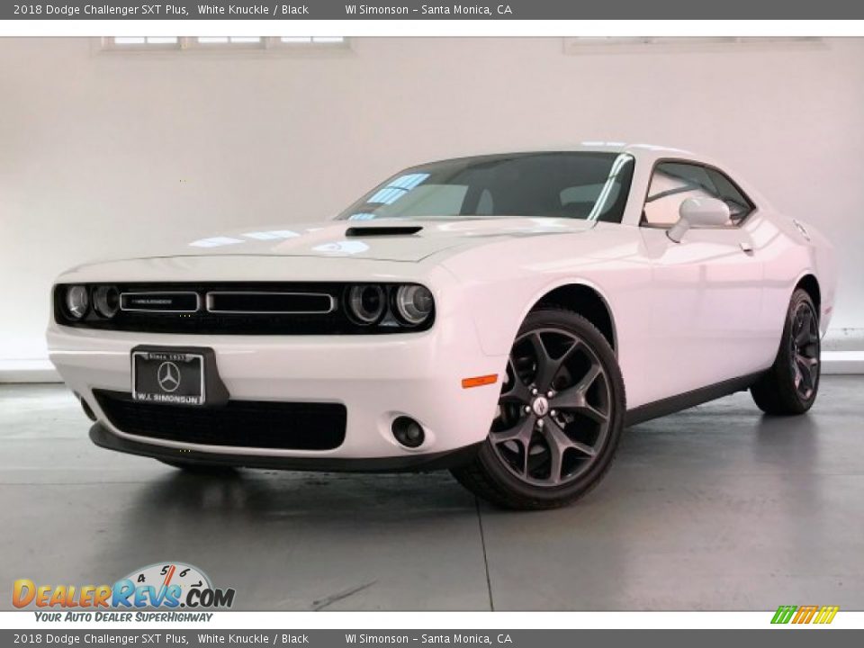 Front 3/4 View of 2018 Dodge Challenger SXT Plus Photo #11